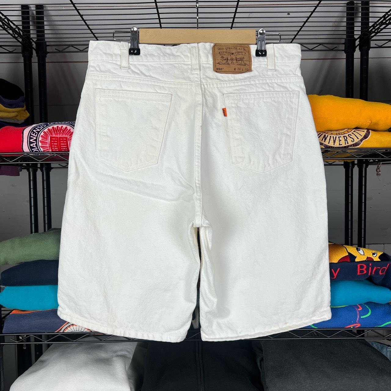 White vintage hotsell levi shorts