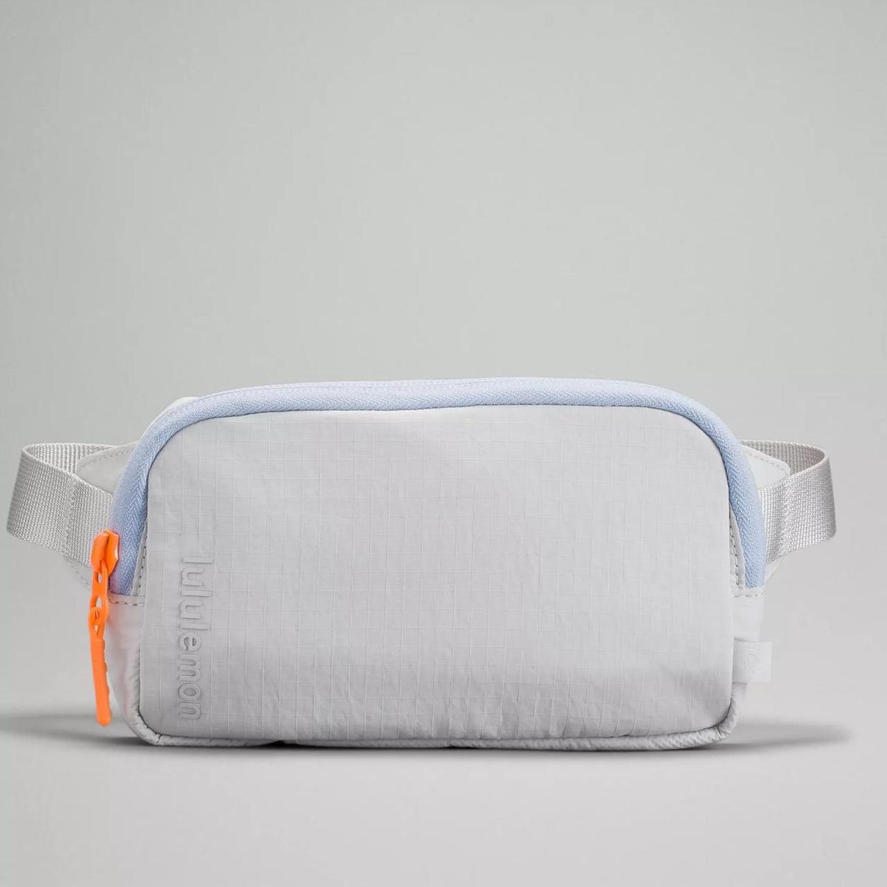 Lululemon 2024 mini everywhere belt bag