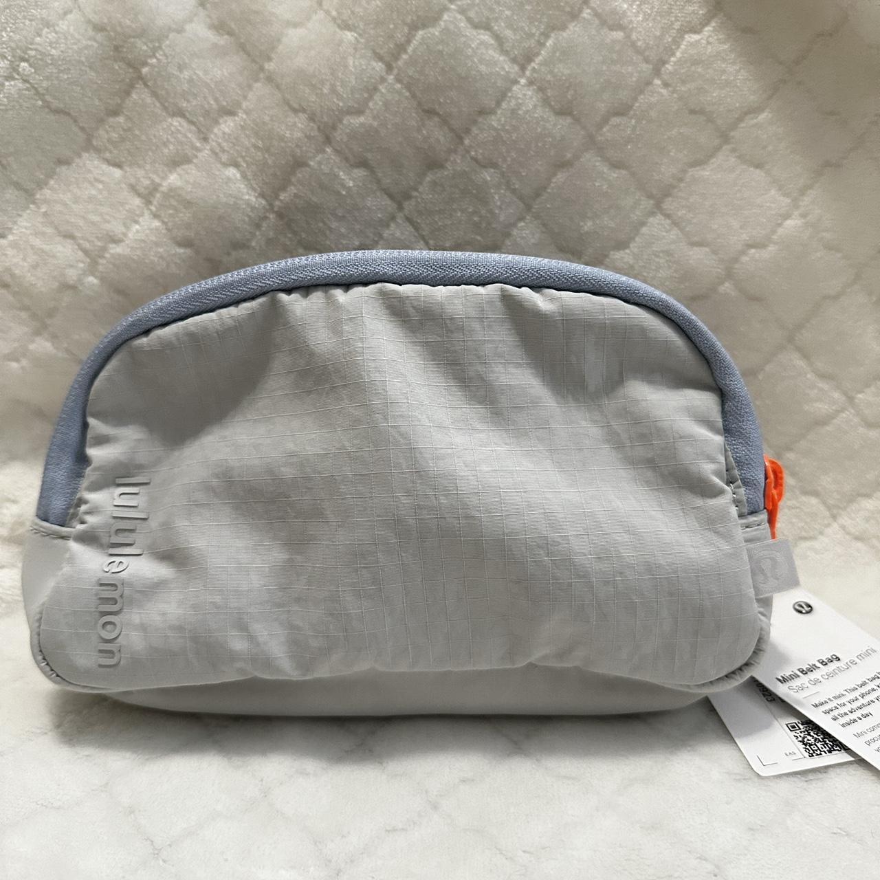 NEW Lululemon Mini outlets Belt Bag Vapor