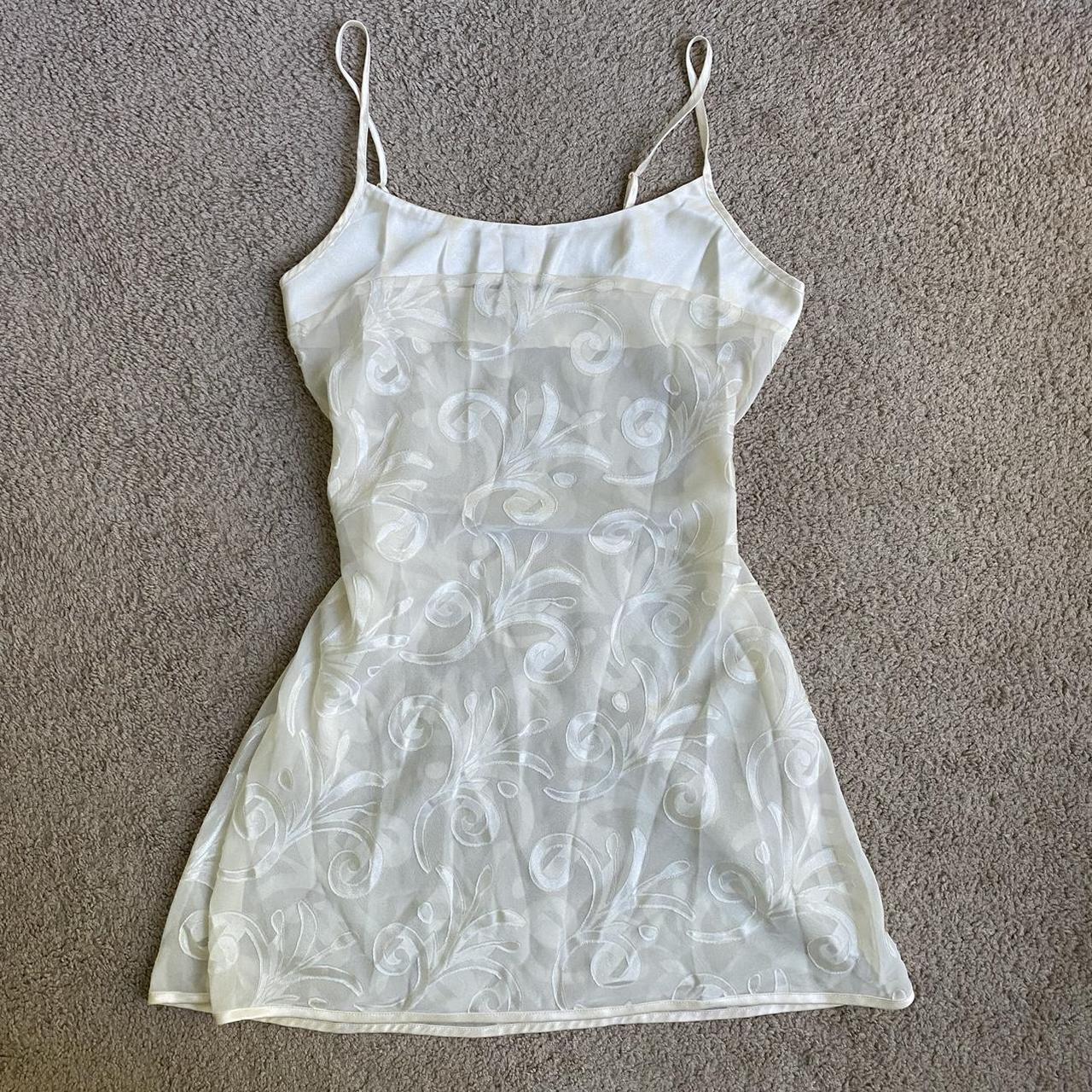 Jones New York Women's Cream Dress | Depop