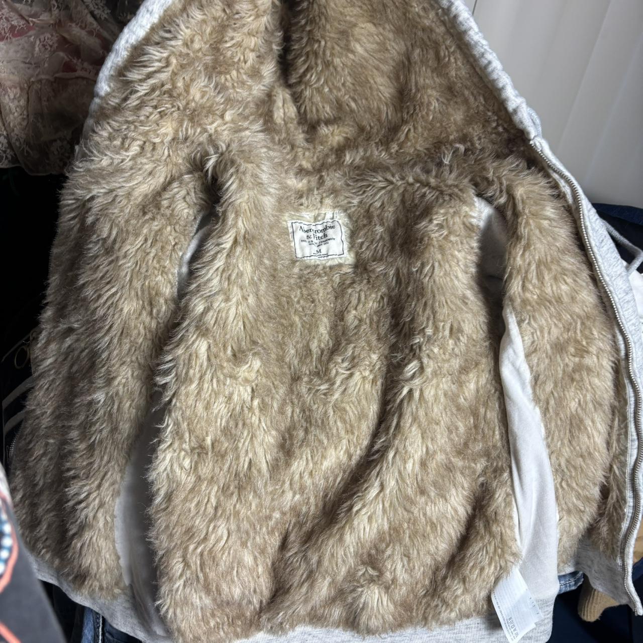 トップス abercrombie&fitch fur zip parker y2k gal Vintage Y2K Abercrombie & Fitch Fur Lined Full Zip Hoodie