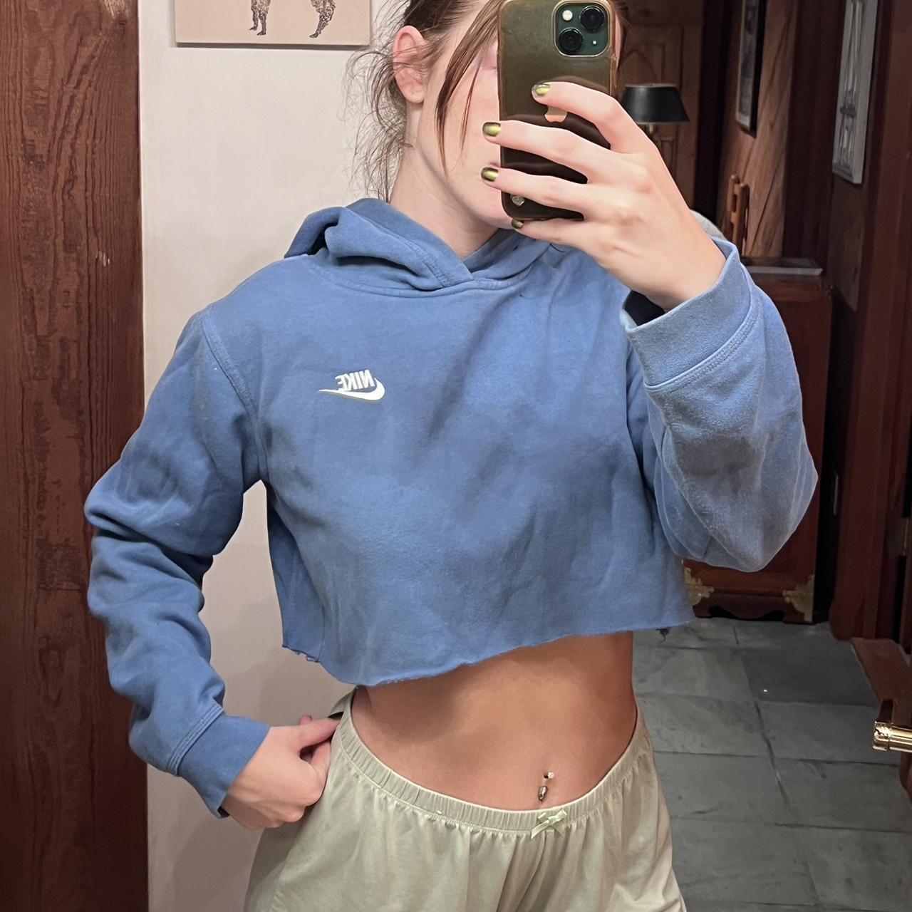 Nike cropped hoodie Perfect for the gym