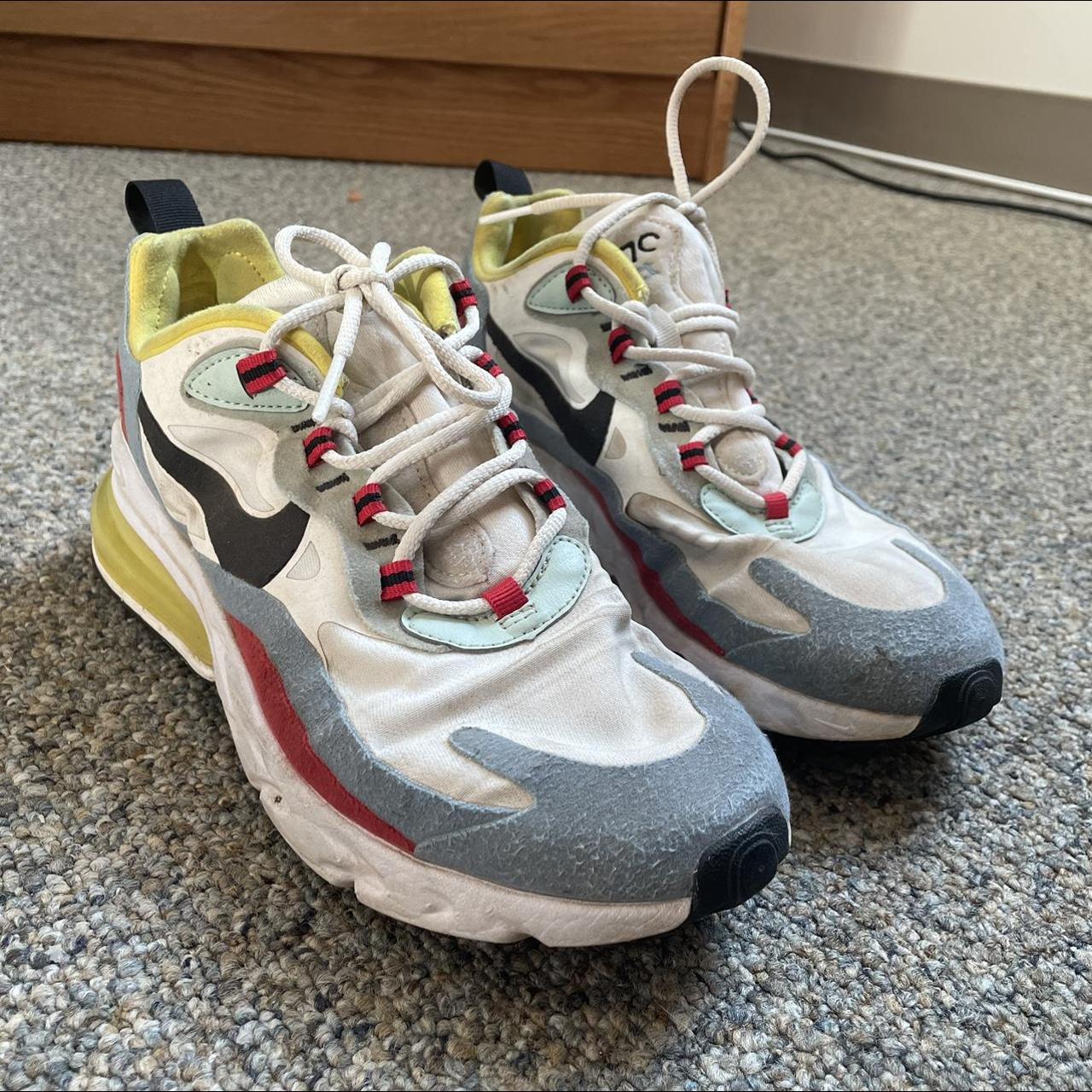 Nike air max 270 react (bauhaus) women's clearance shoe