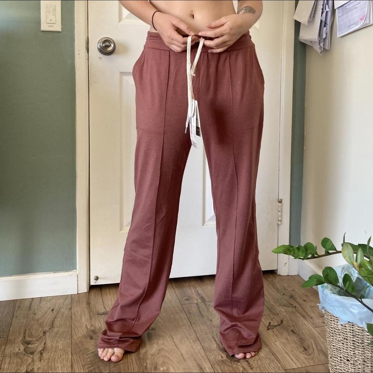 Burgundy wide jogging pants