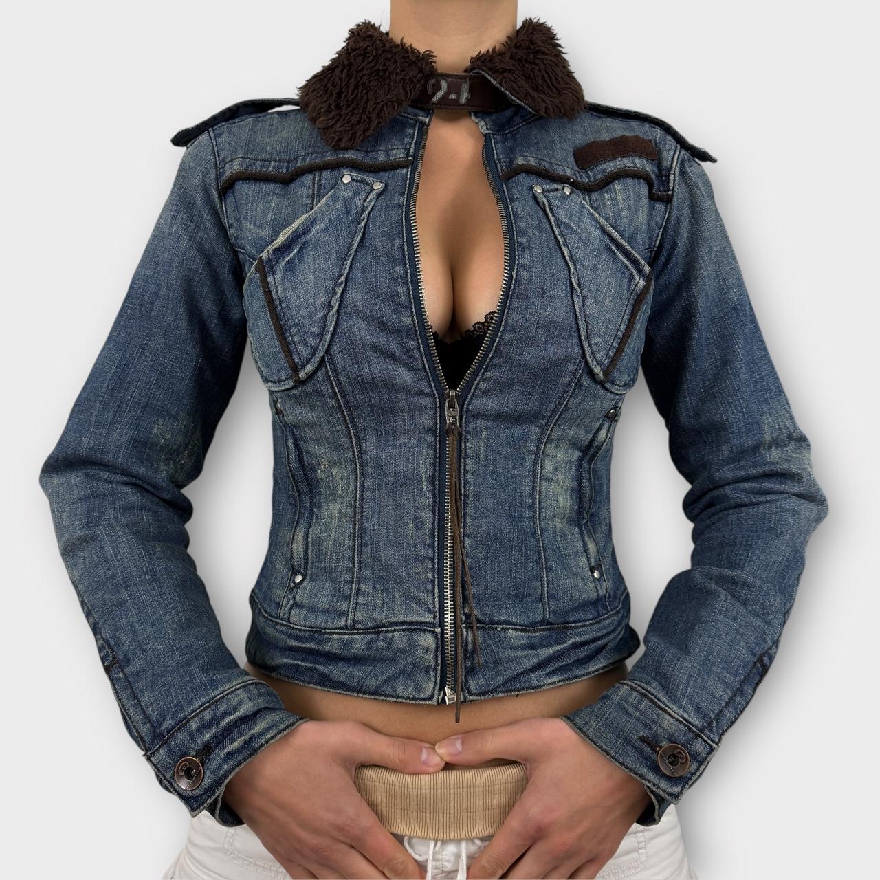 item listed by 2000saesthetic