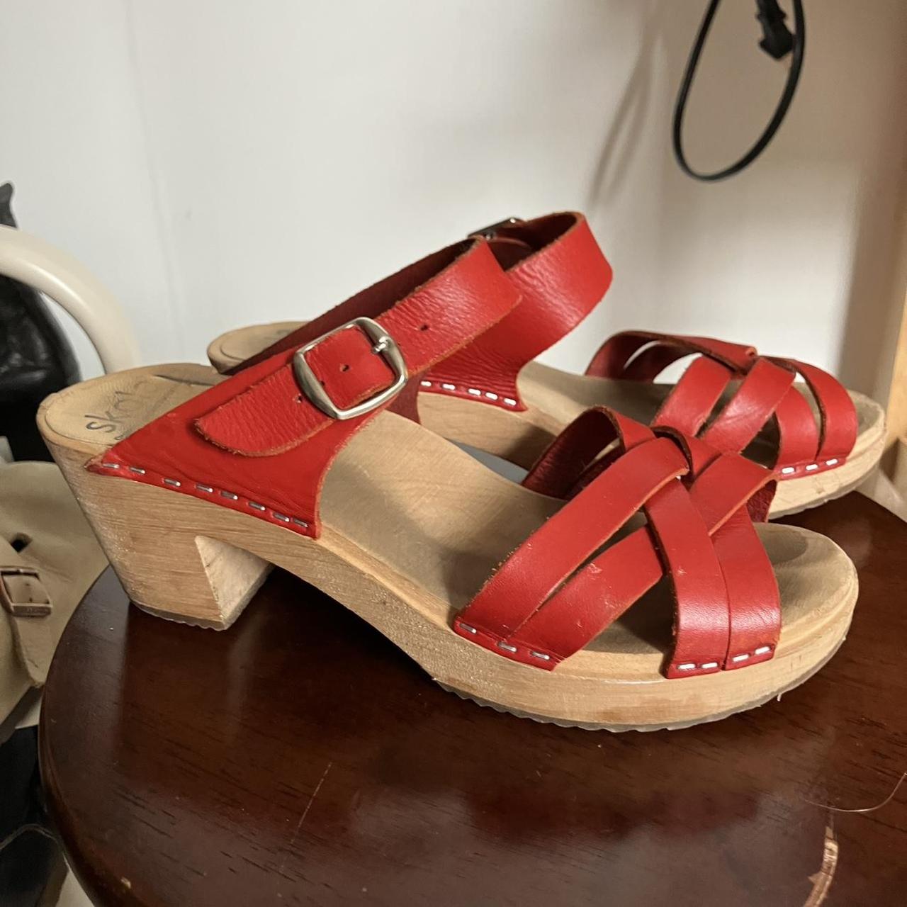 item listed by georgia_duisenberg