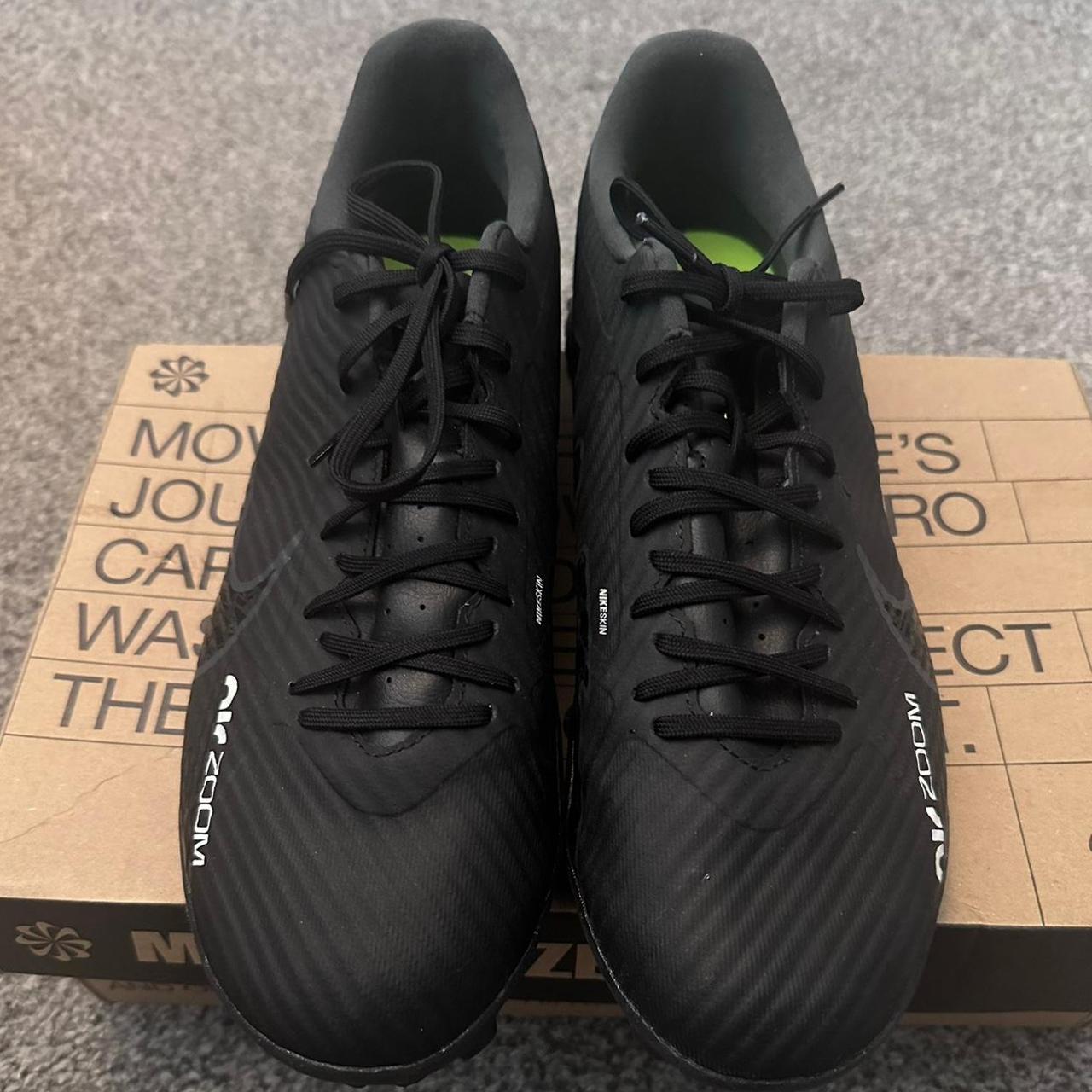 mercurial vapor academy astro turf trainers