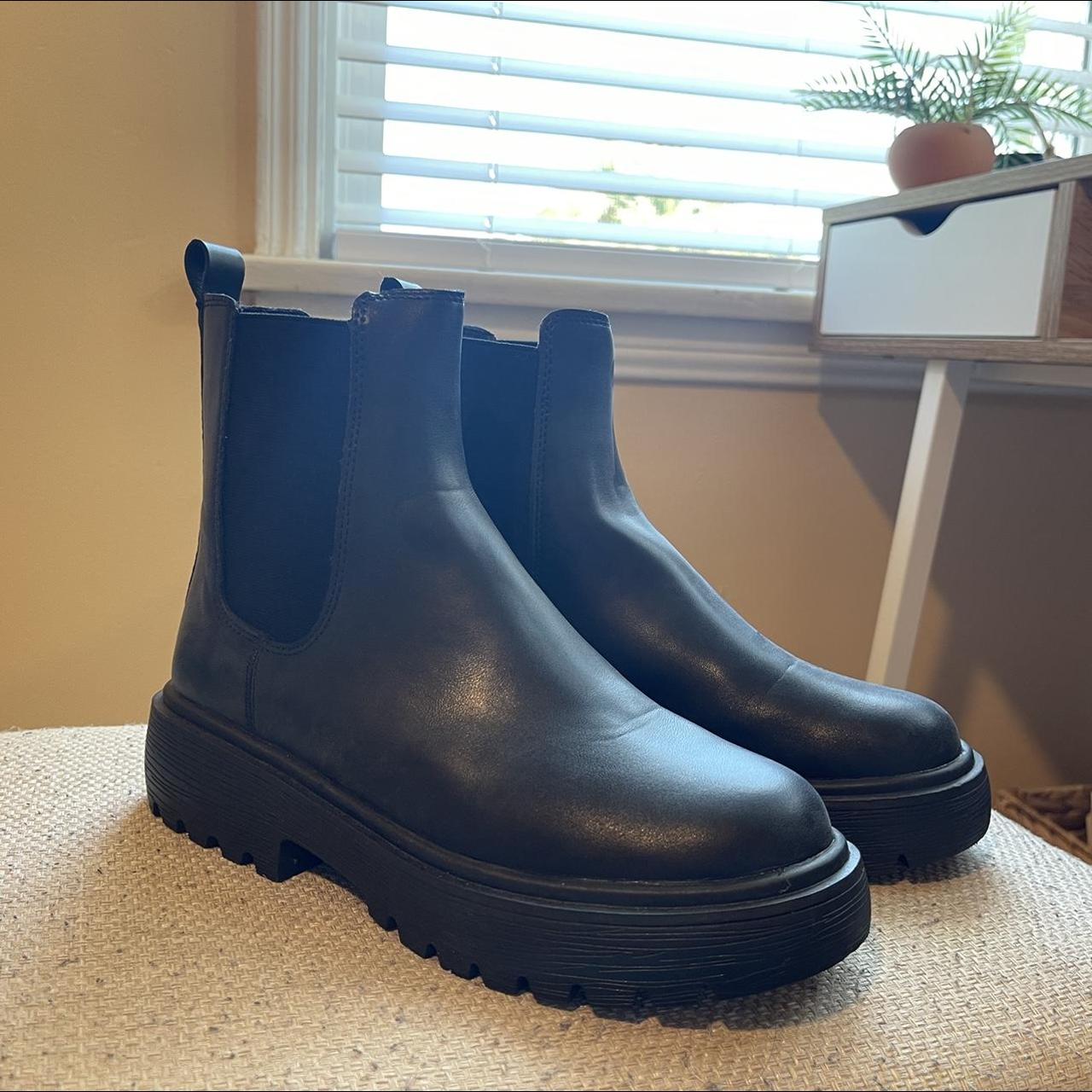 plain black boots