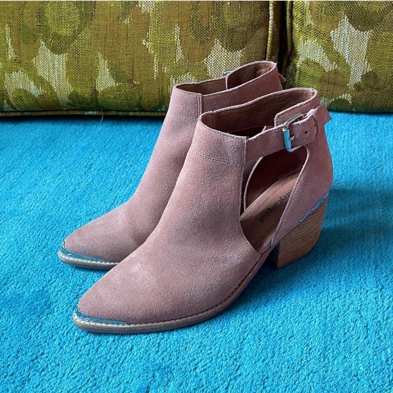 Woodruff cut out western ankle booties by Jeffrey. Depop