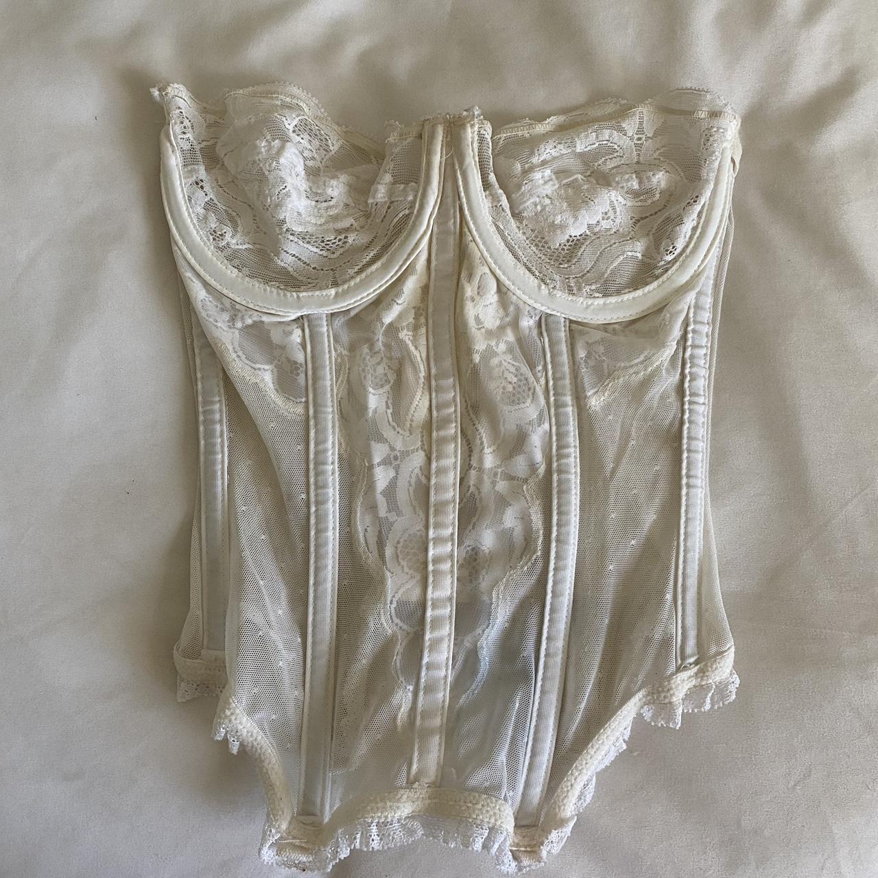 Vintage White Corset By Vanity Fair - The Cutest - Depop