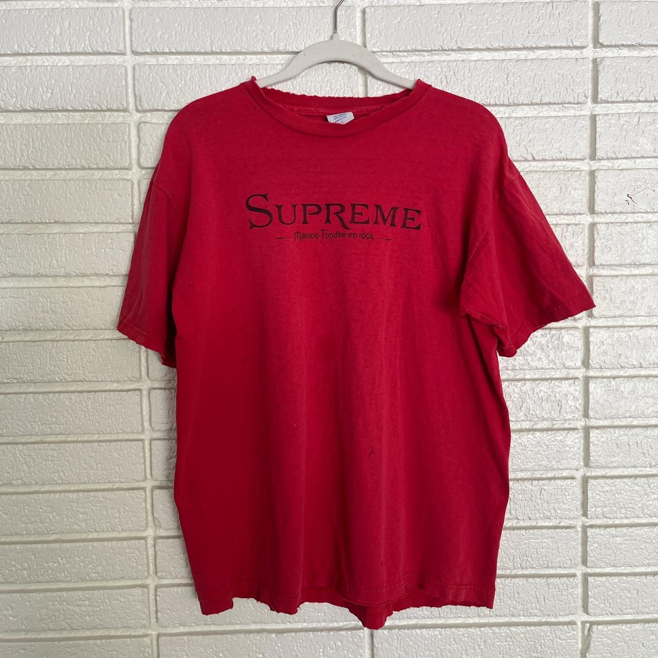 Red Supreme T-shirt Large