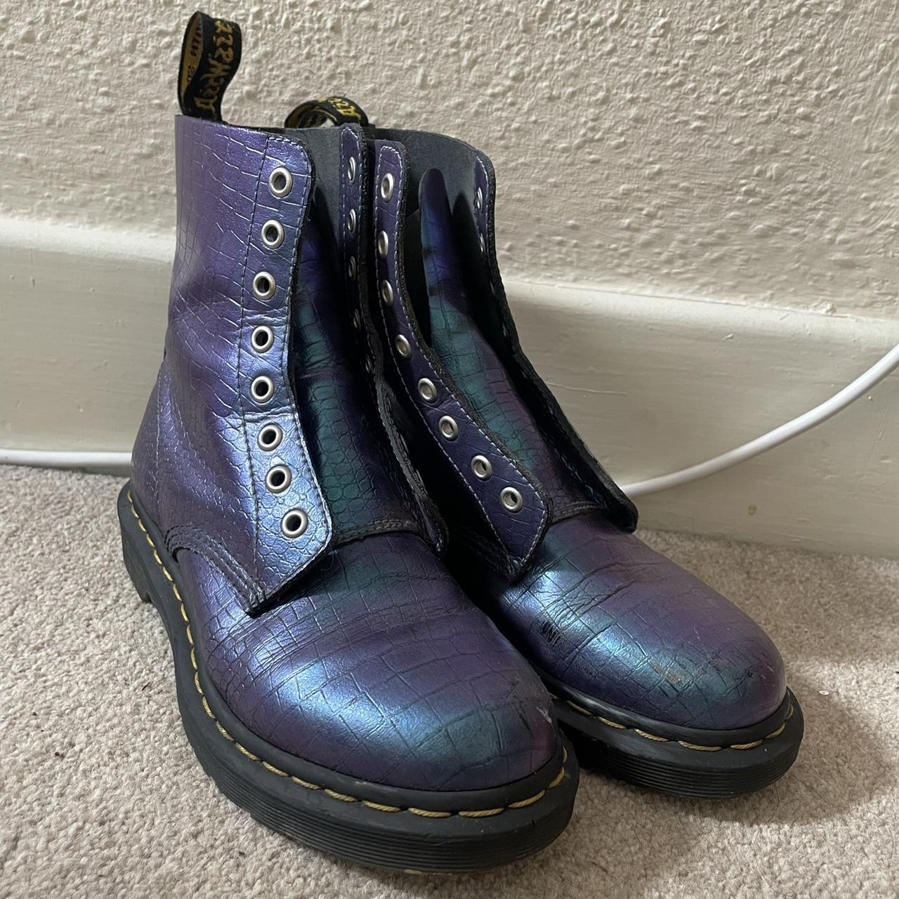 RARE blue/ purple iridescent Depop