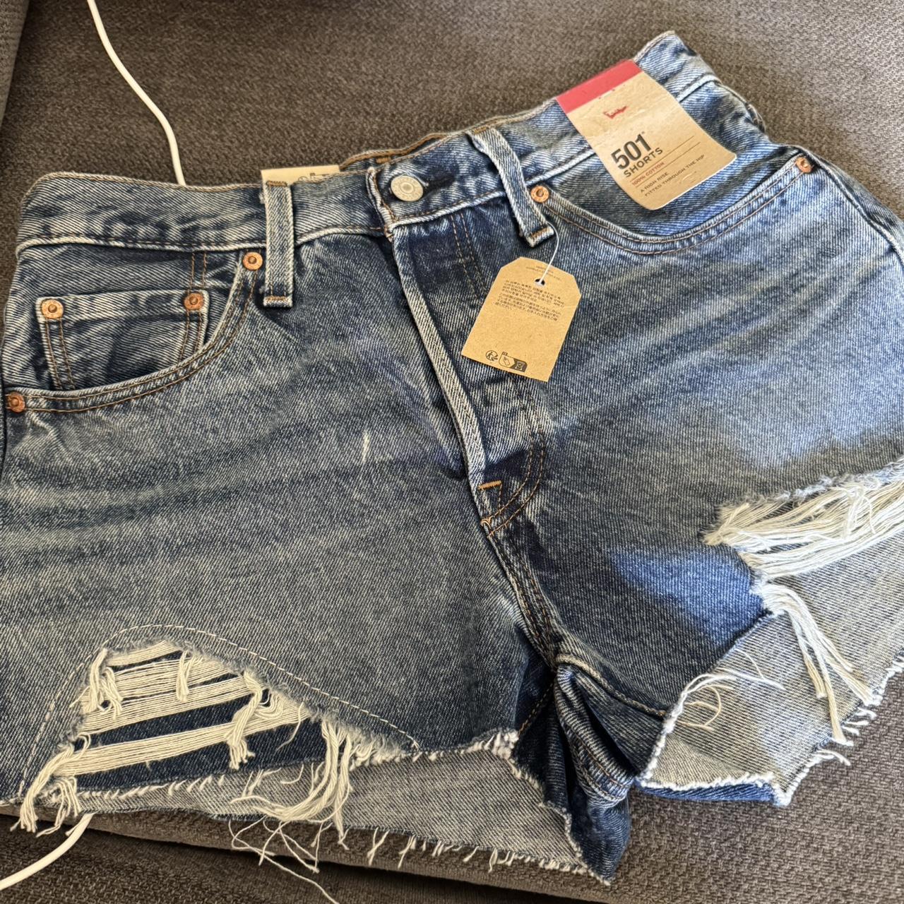 item listed by selahh18