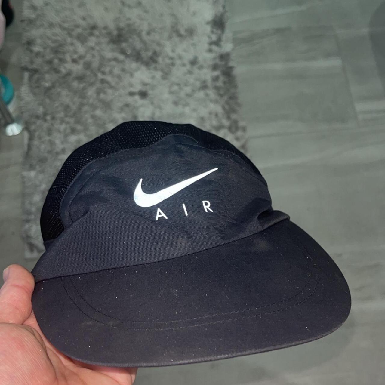 Supreme shops nike running hat