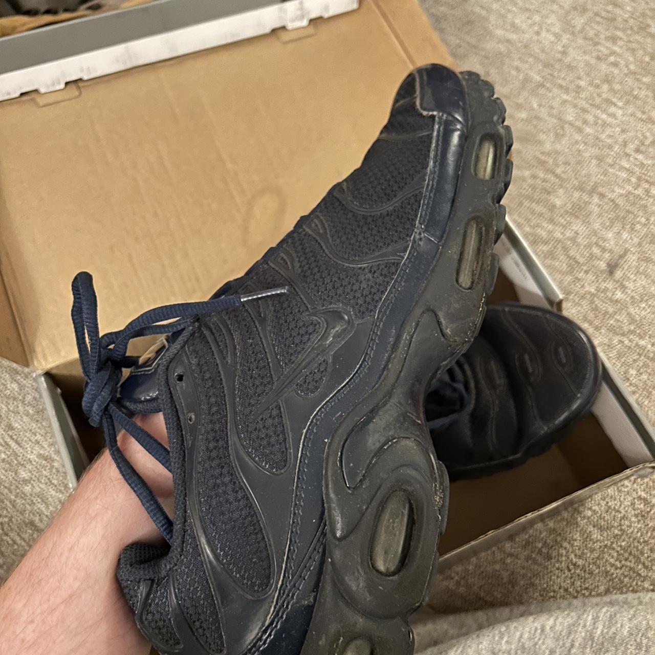 triple navy tns