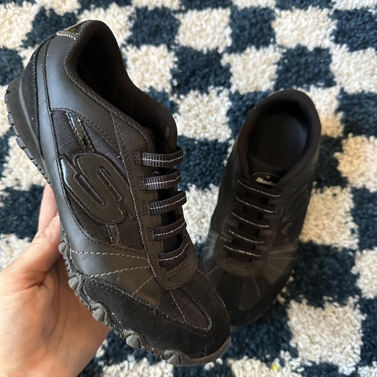 Black Skechers y2k vintage slip on sneaker women’s 7 Depop