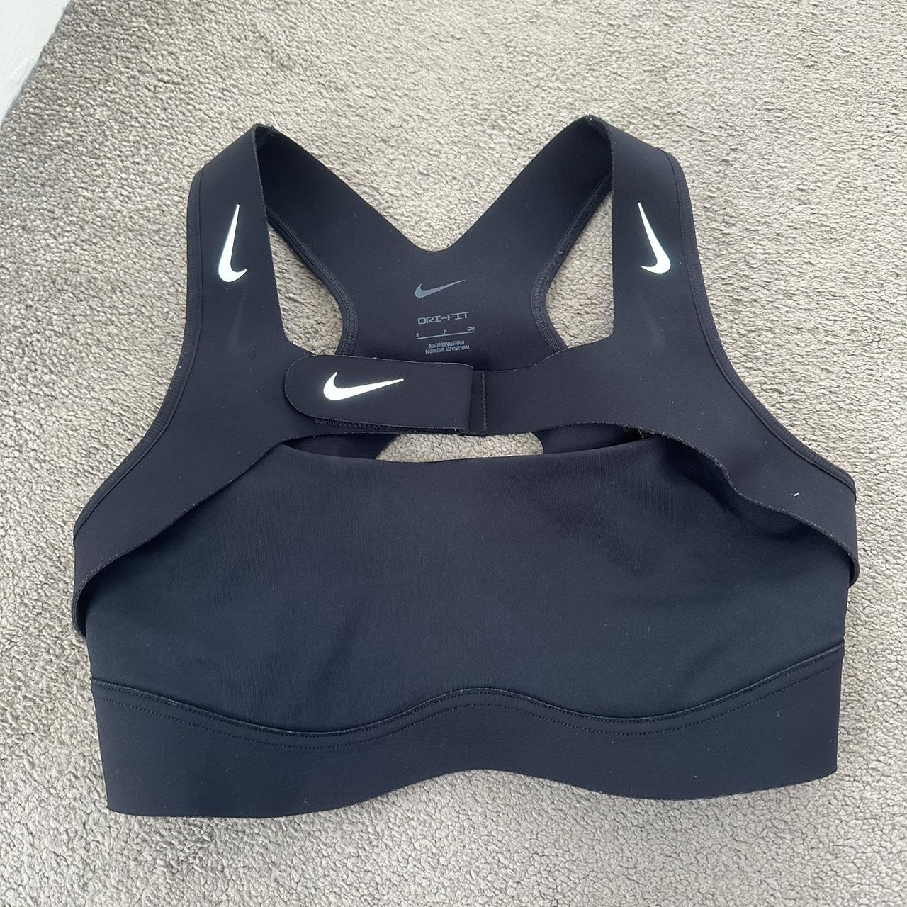 y2k nike livestrong athletic top with built-in bra - Depop