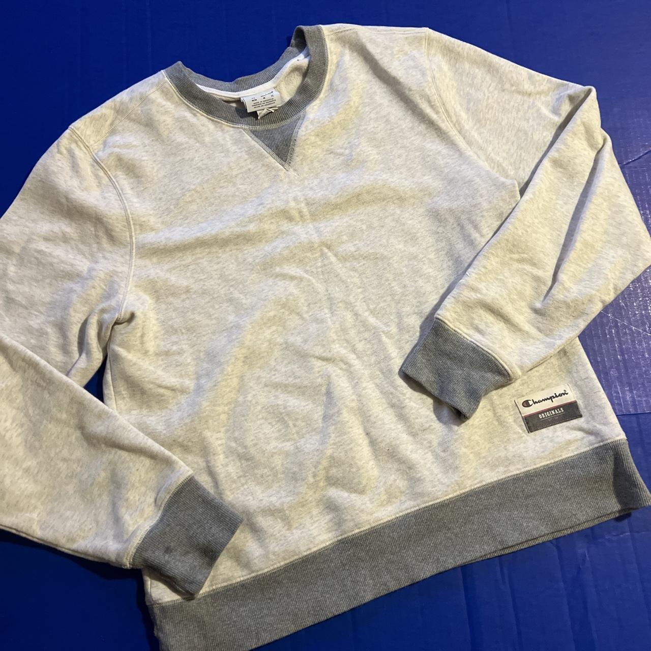 Champion v 2024 neck sweatshirt 80