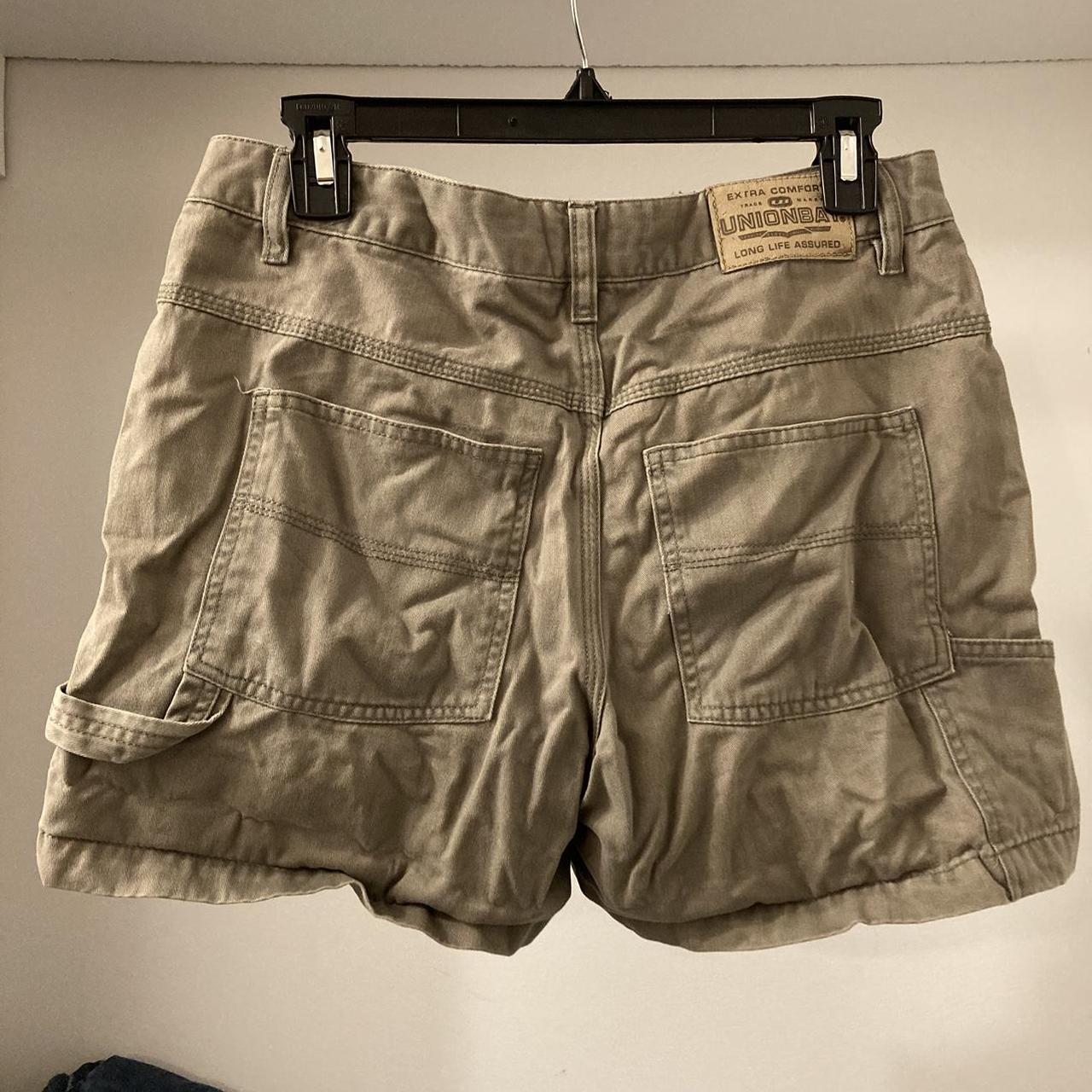Union Bay Women's Khaki Shorts Depop