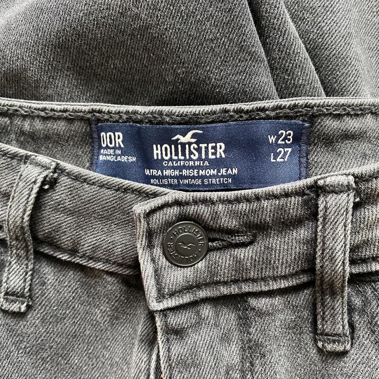hollister vintage stretch high-rise mom jeans. W28xL27 - Depop