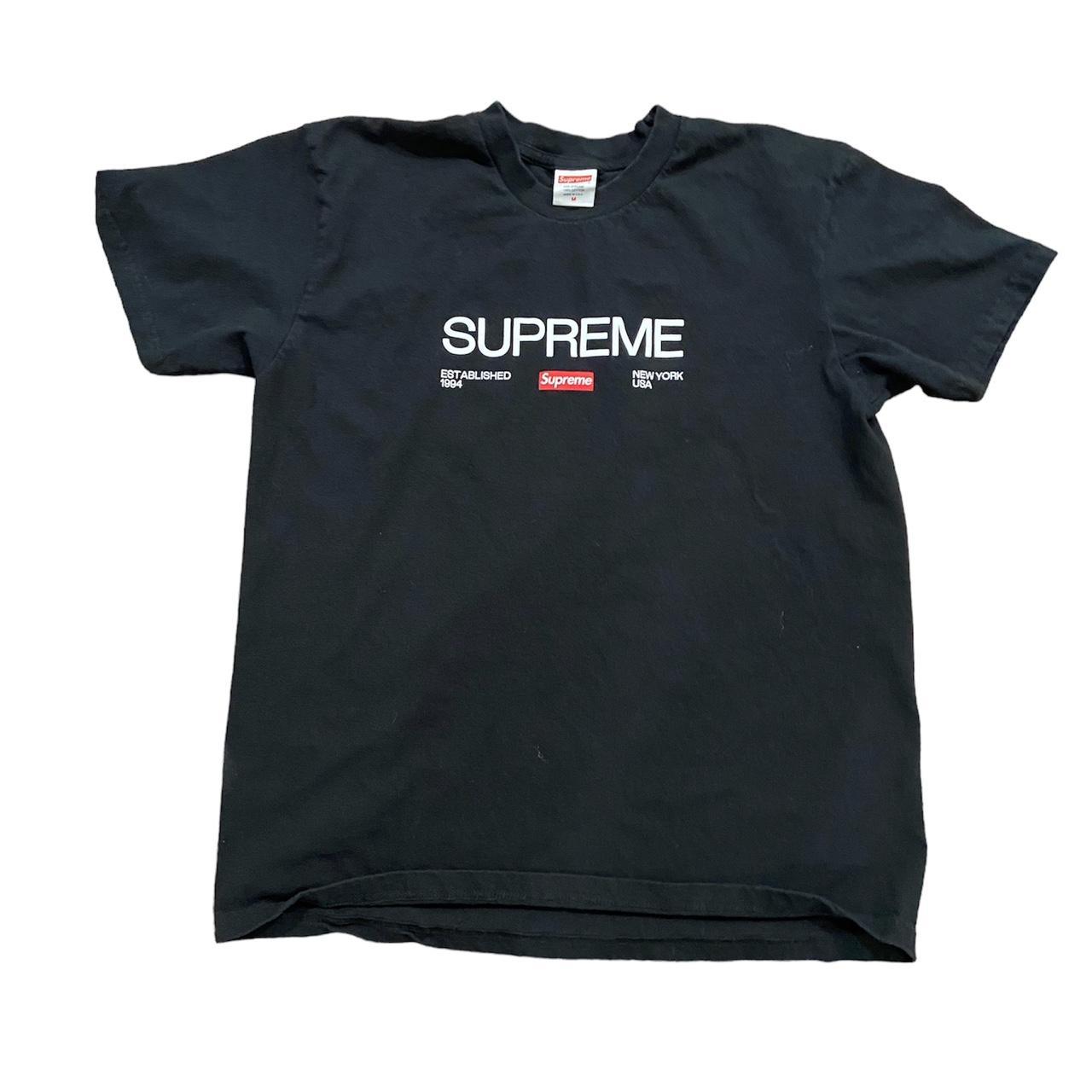 SUPREME medium black tshirt , Spellout tee, Made in...