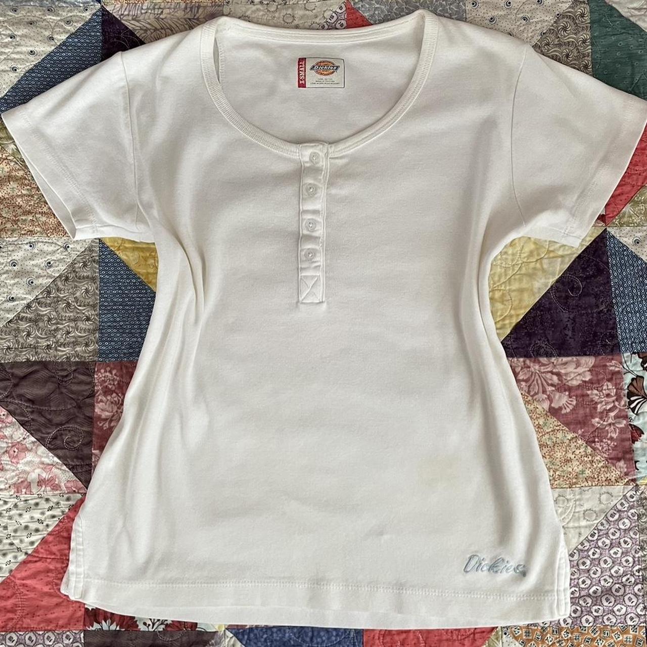 Dickies Women's T-shirt | Depop