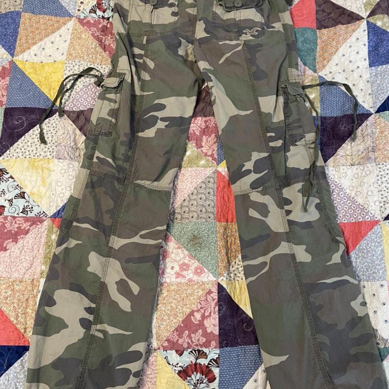 Early 2000’s Hollister camo cargo pants Size small,... Depop