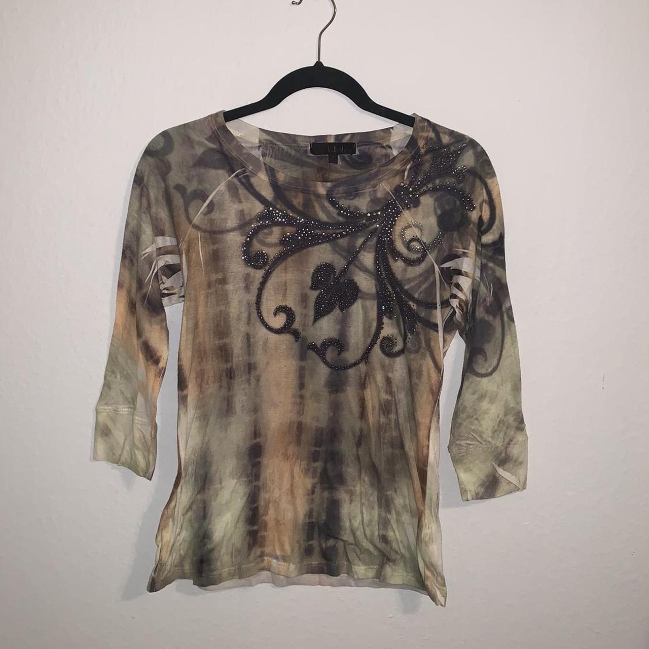 Women's Tan and Green Shirt | Depop