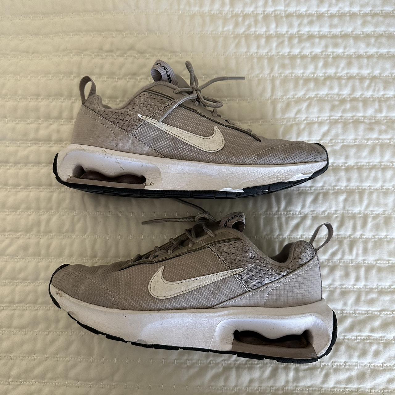 womens grey nike air max trainers