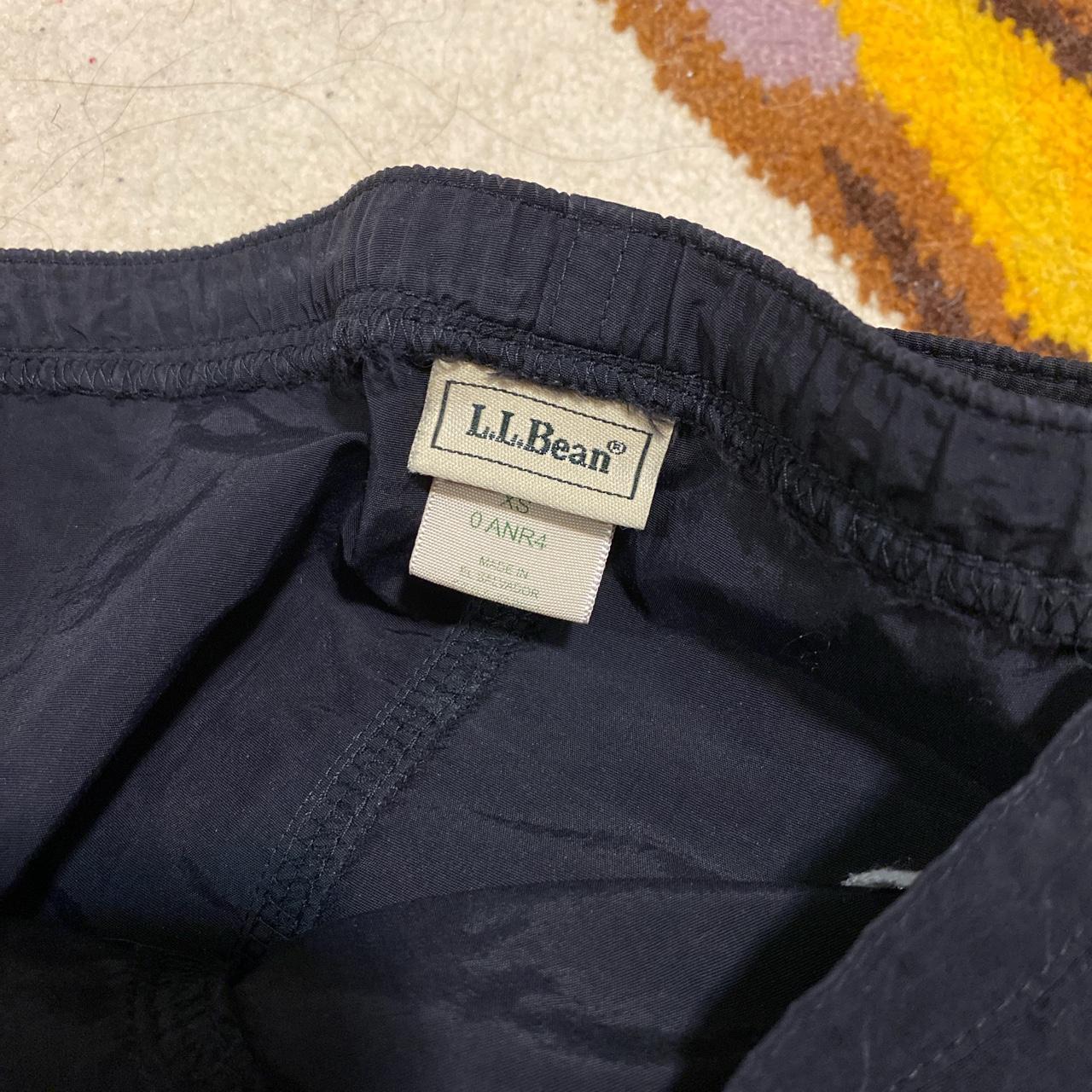 L.L.Bean Women's Black Shorts | Depop