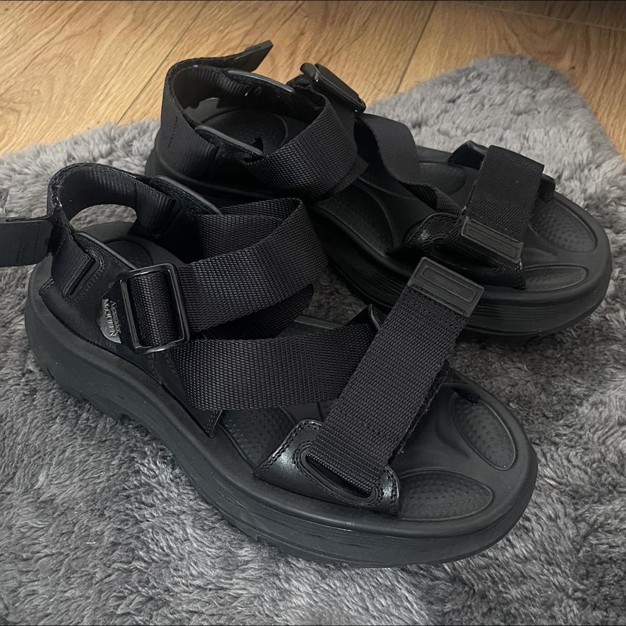 【送料&関税込】Alexander McQueen Tread Sandals Alexander McQUEEN Women's Tread Sandals | Bloomingdale's