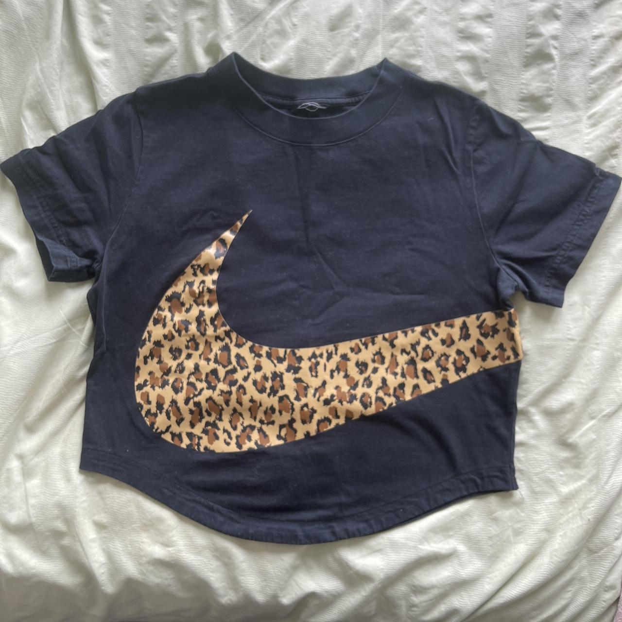 Nike animal print discount swoosh crop hoodie