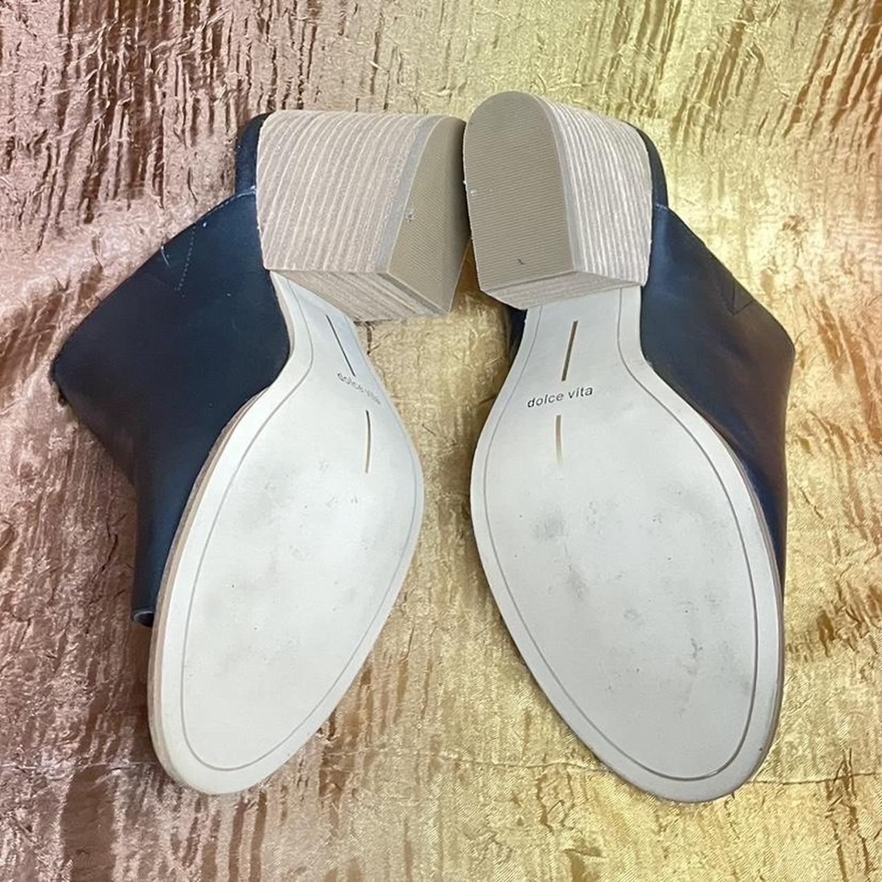 dolce vita black flip flops