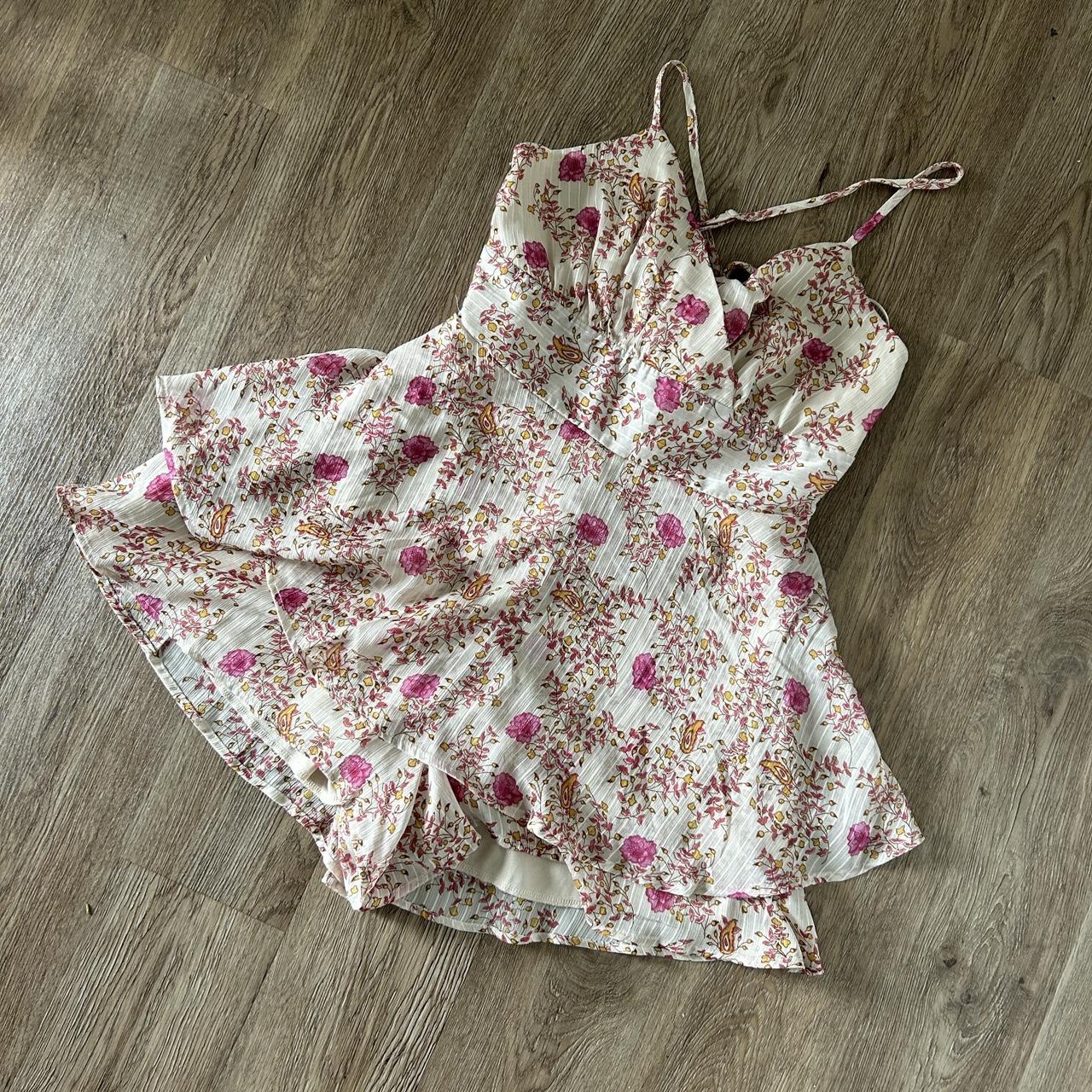 francesca's Women's Pink and White Playsuit-romper | Depop