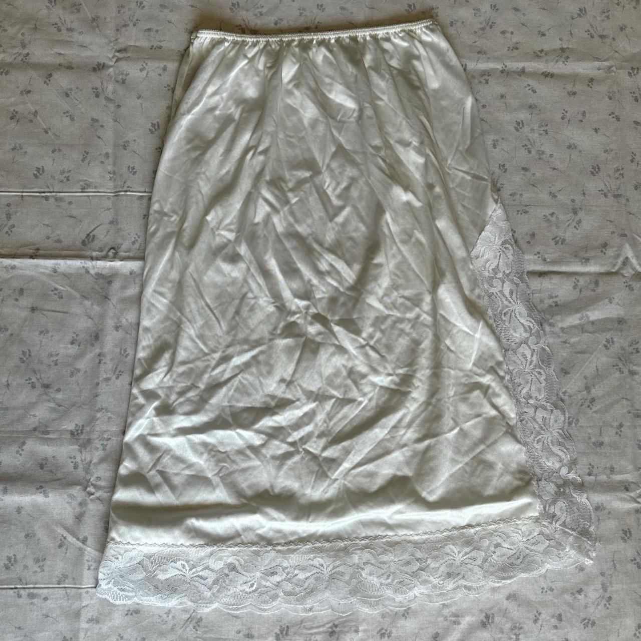 Vintage Women's Lace Skirt - White - M – Vintage … - image 2