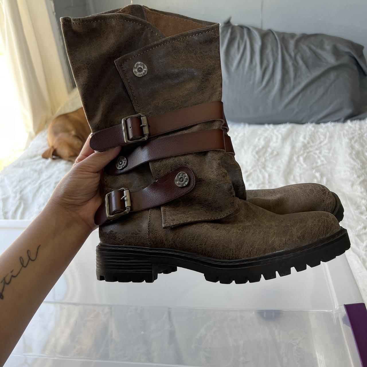 malibu blowfish boots