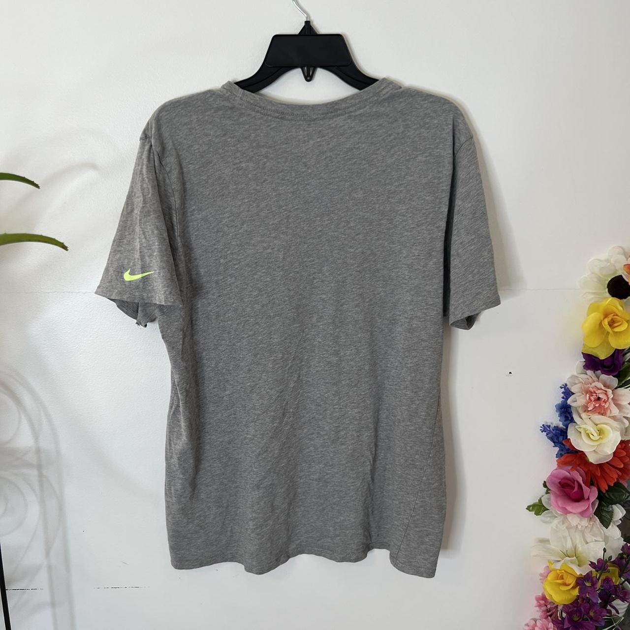 Nike Women's Grey and Green Tshirt Depop