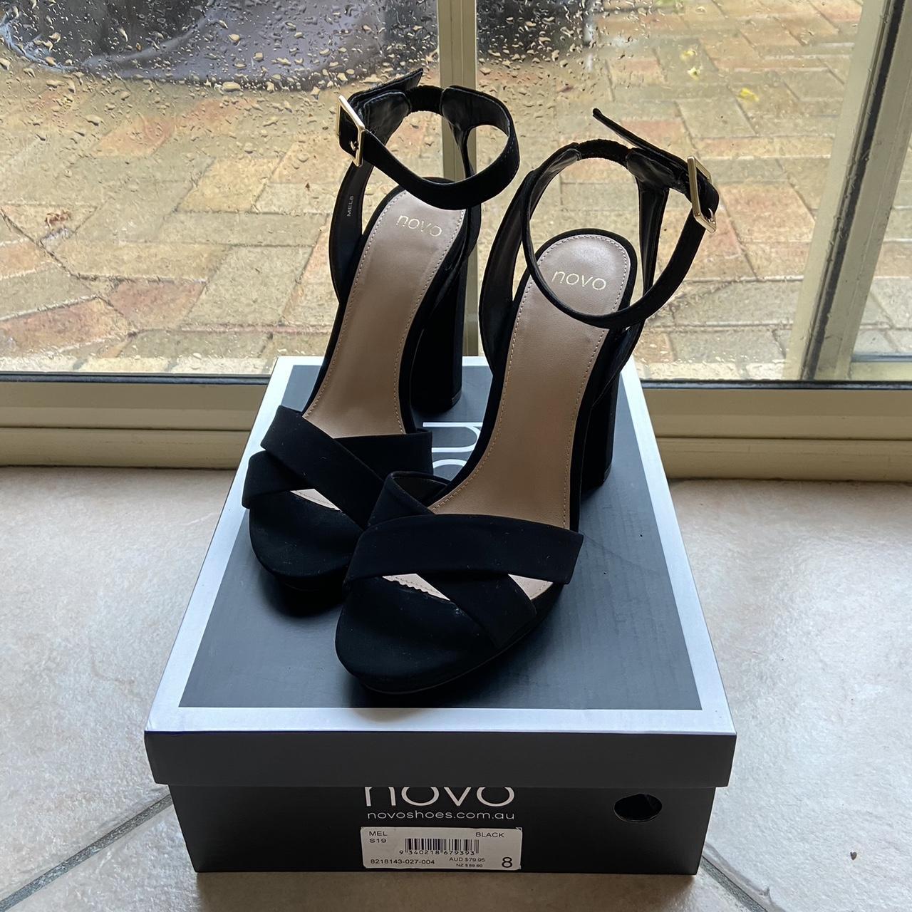 novo black heels