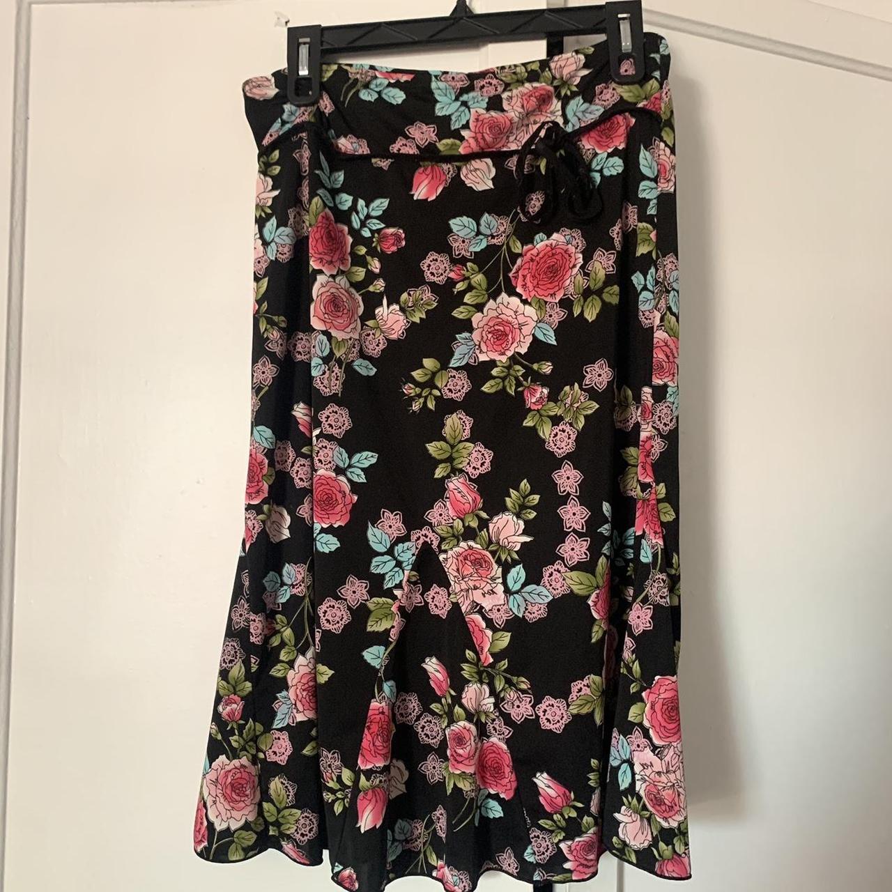 Women's Black and Pink Skirt | Depop