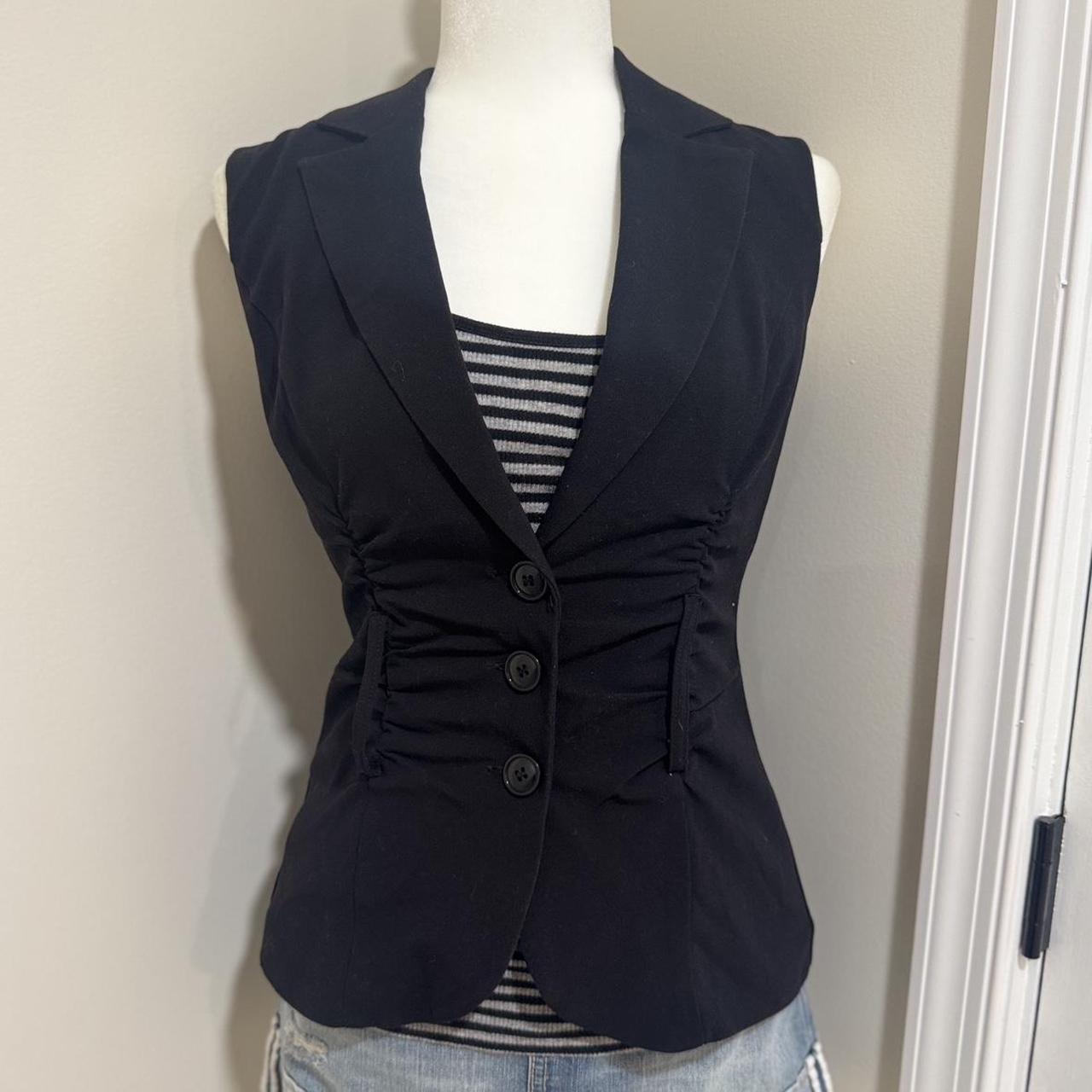 item listed by luckythelabel