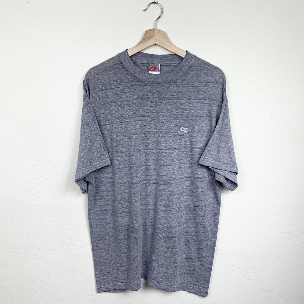 Nike Men's Grey T-shirt (2)