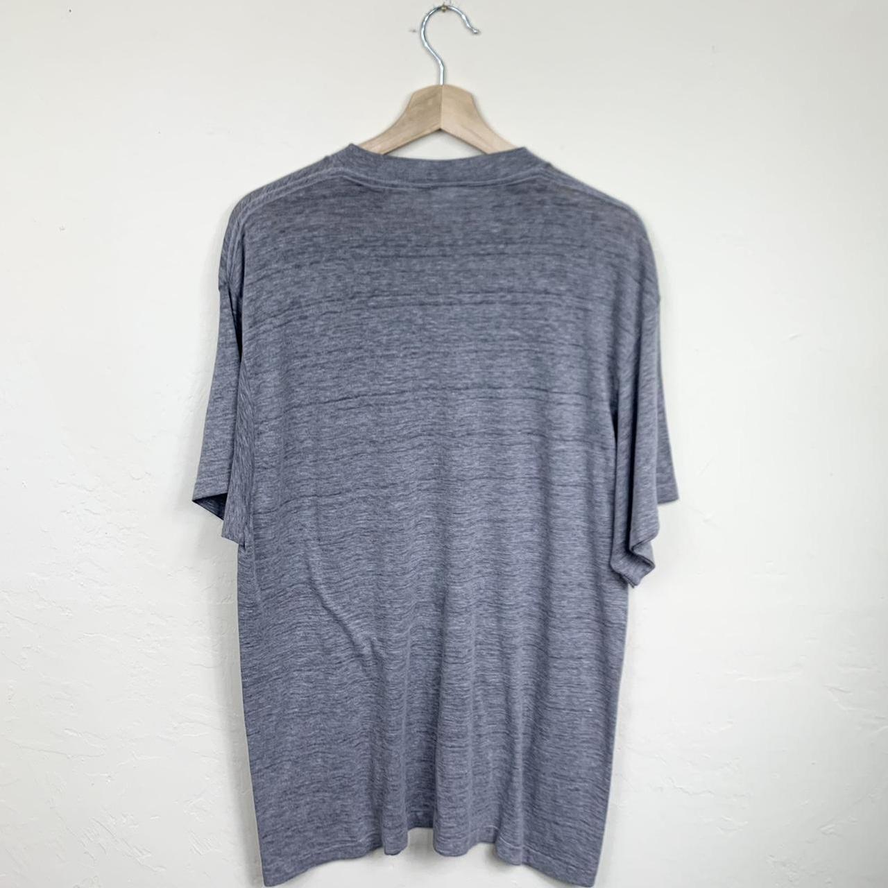 Nike Men's Grey T-shirt (3)