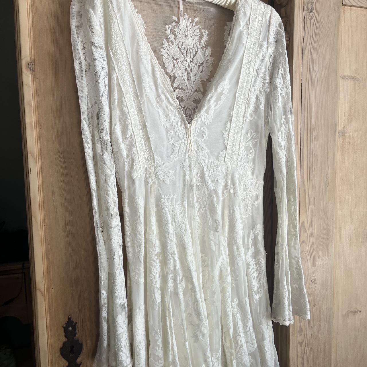 Free People White Lace Embroidered Dress size 6 - Depop