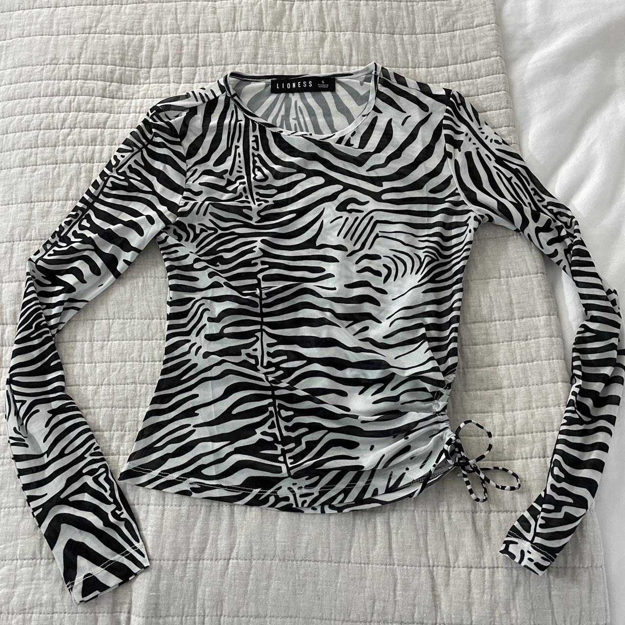 cute animal print shirt from princess polly mesh... - Depop