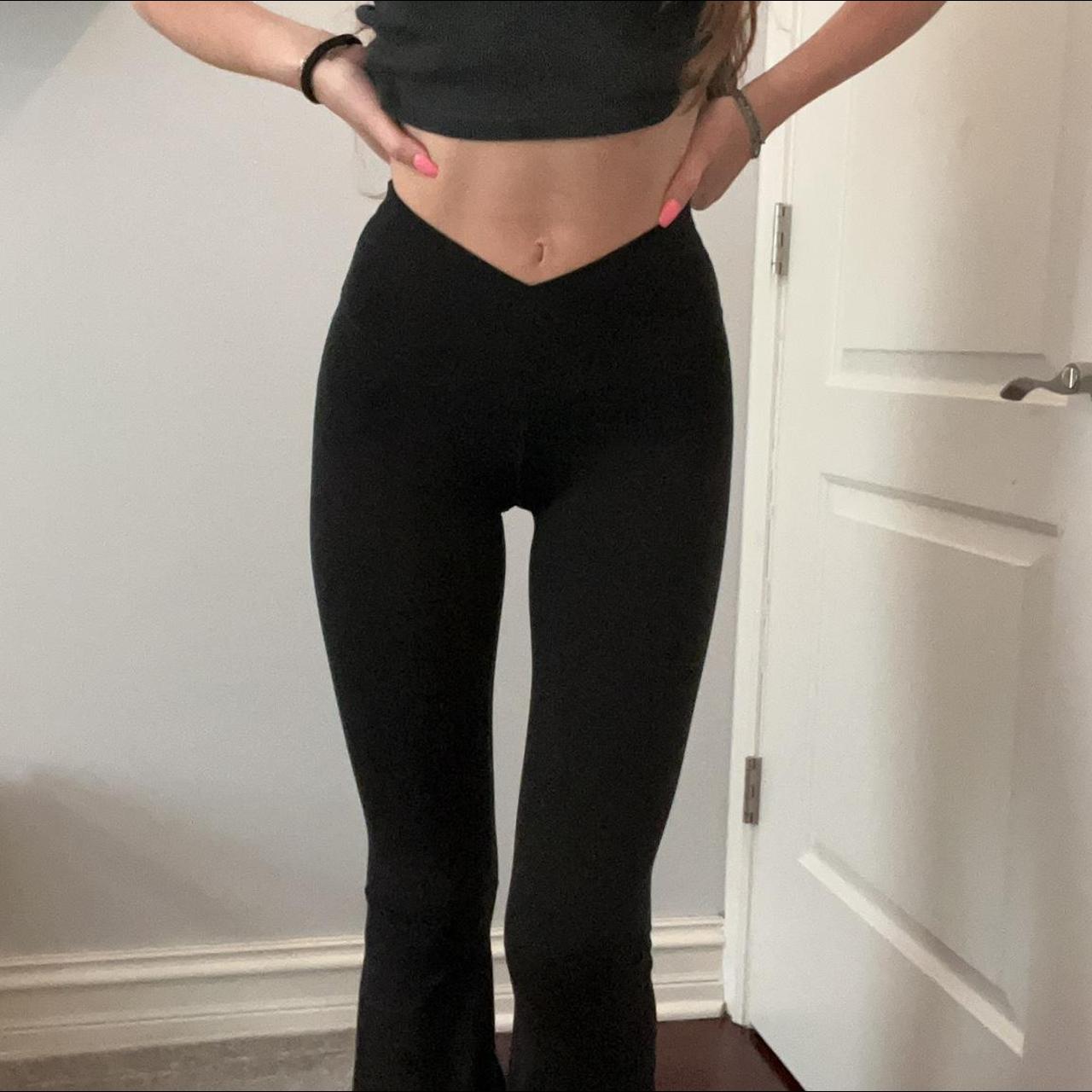 aerie cross over yoga pants size xs for reference i... Depop
