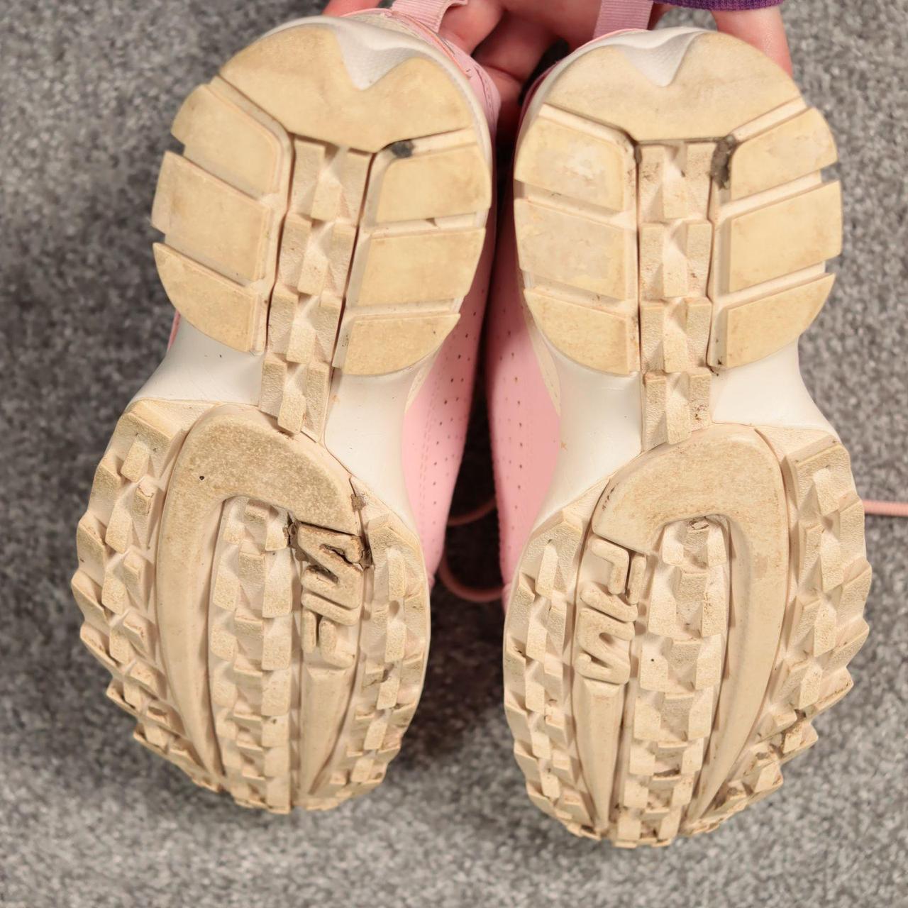 jd fila pink trainers