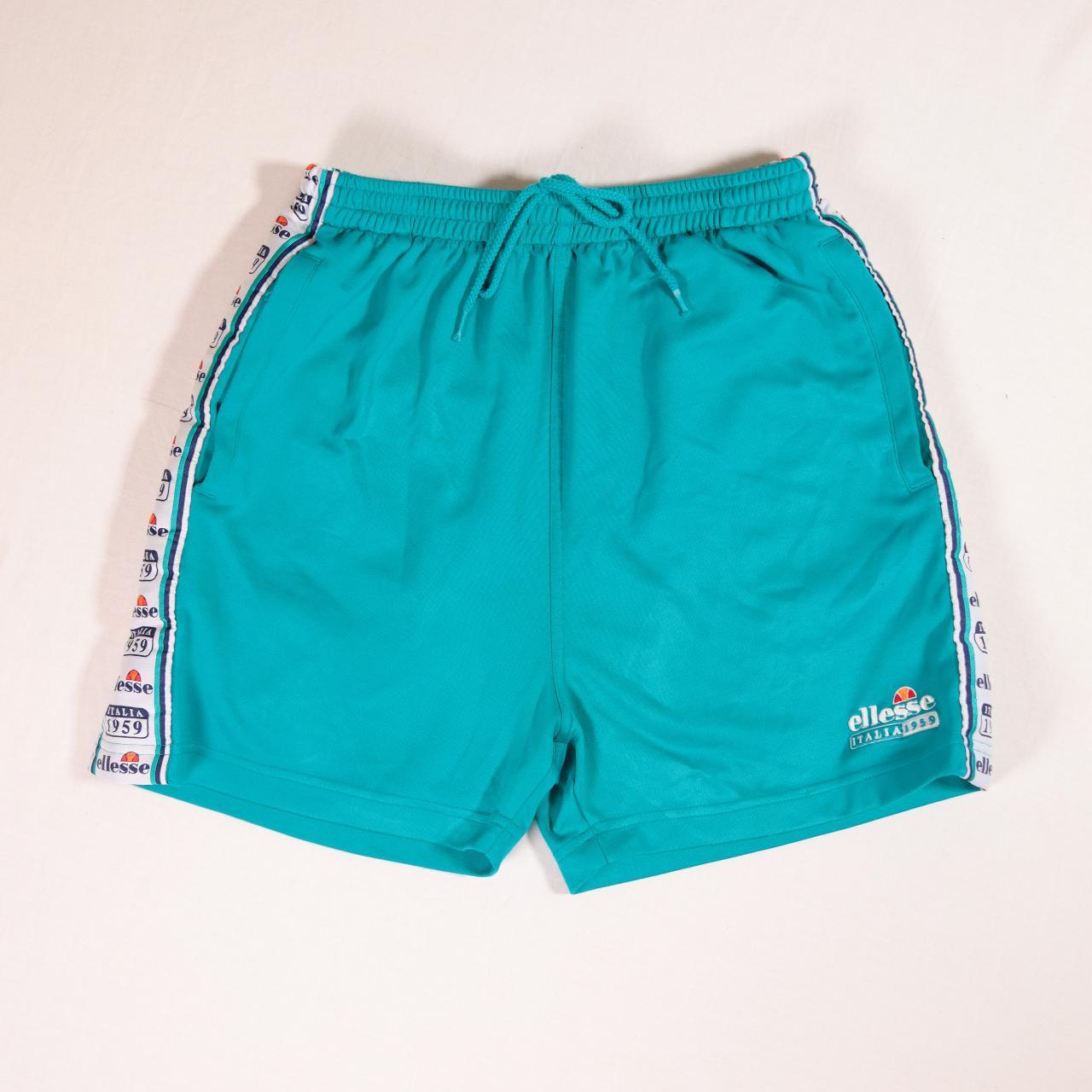 Ellesse retro shorts online