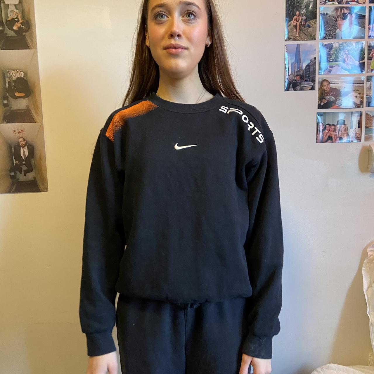 nike jumper female