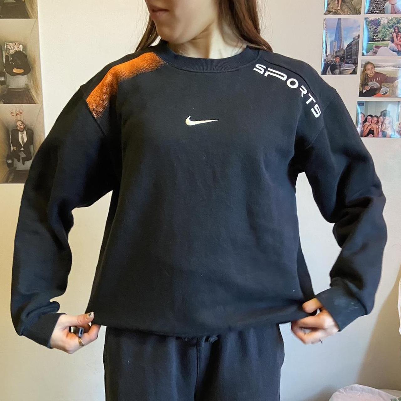 nike jumper female