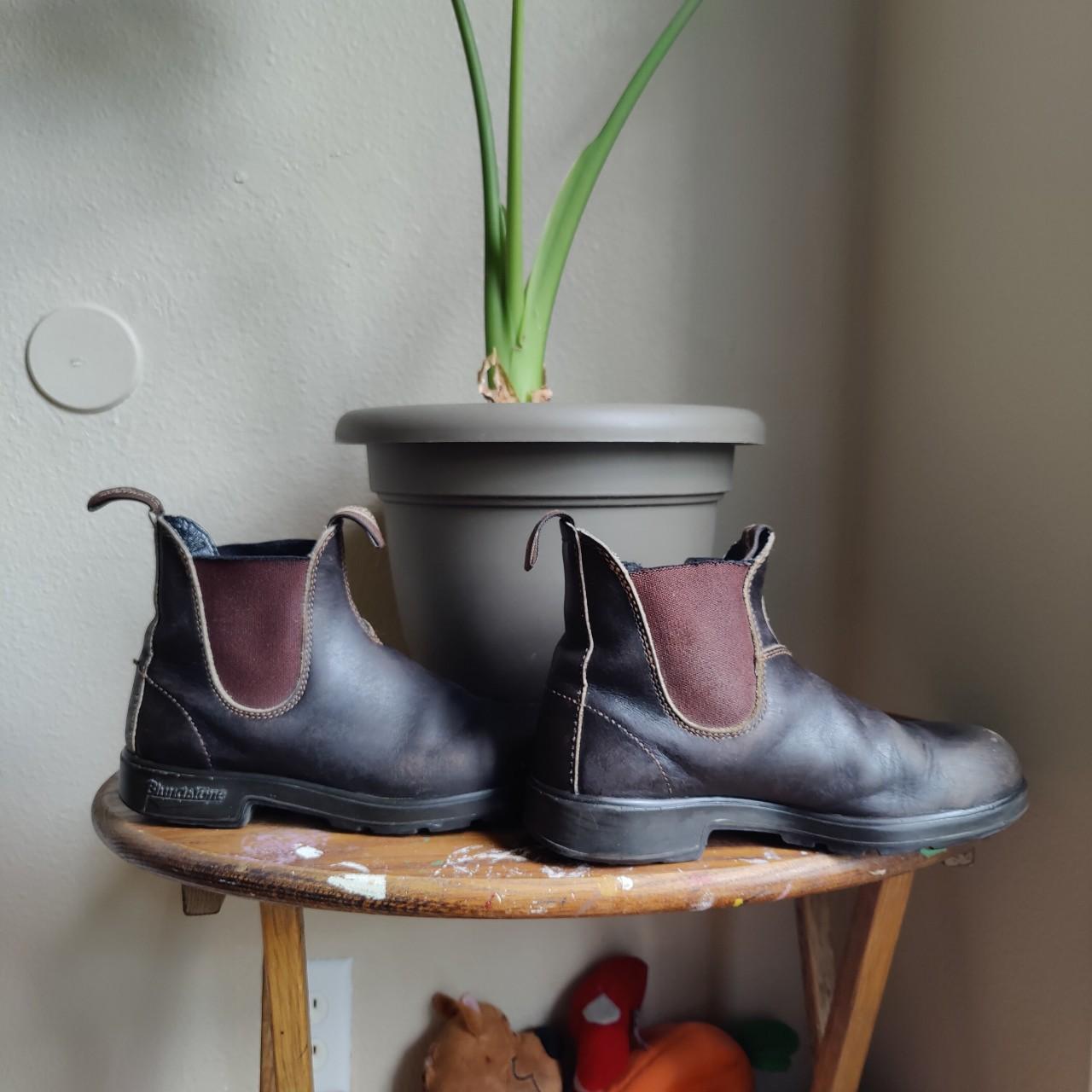 Used blundstones 500s, still has a lot of life left!... Depop